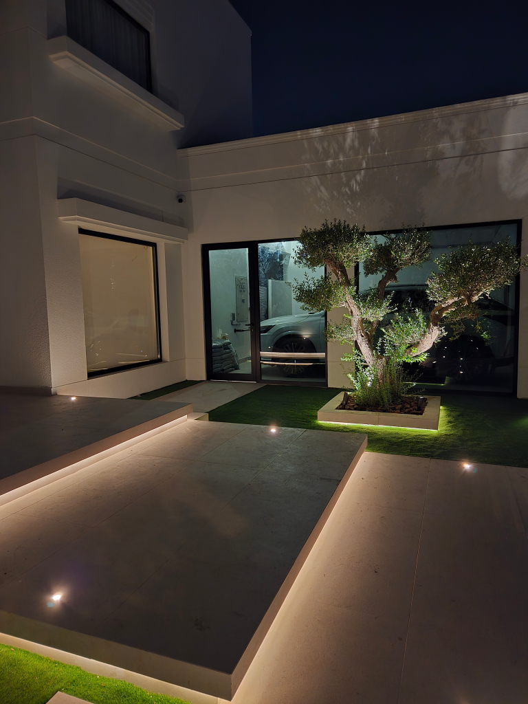 Landscaping Contractors Dubau